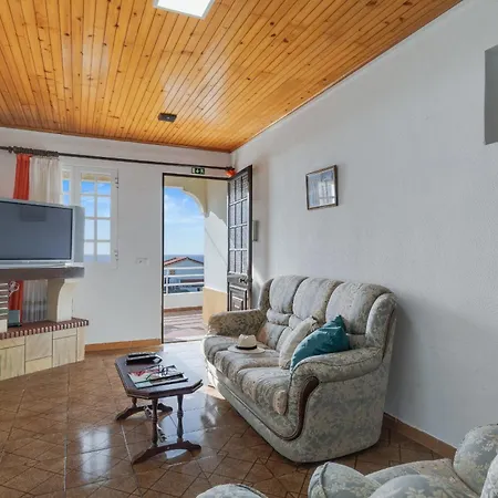 Casa Moreira By Ah * Canical (Madeira)